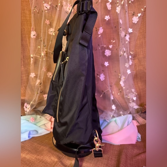 COPY - Timbuk2 EUC The Convertible Backpack Tote, Jet Black, Fits 15" laptop - Picture 7 of 9